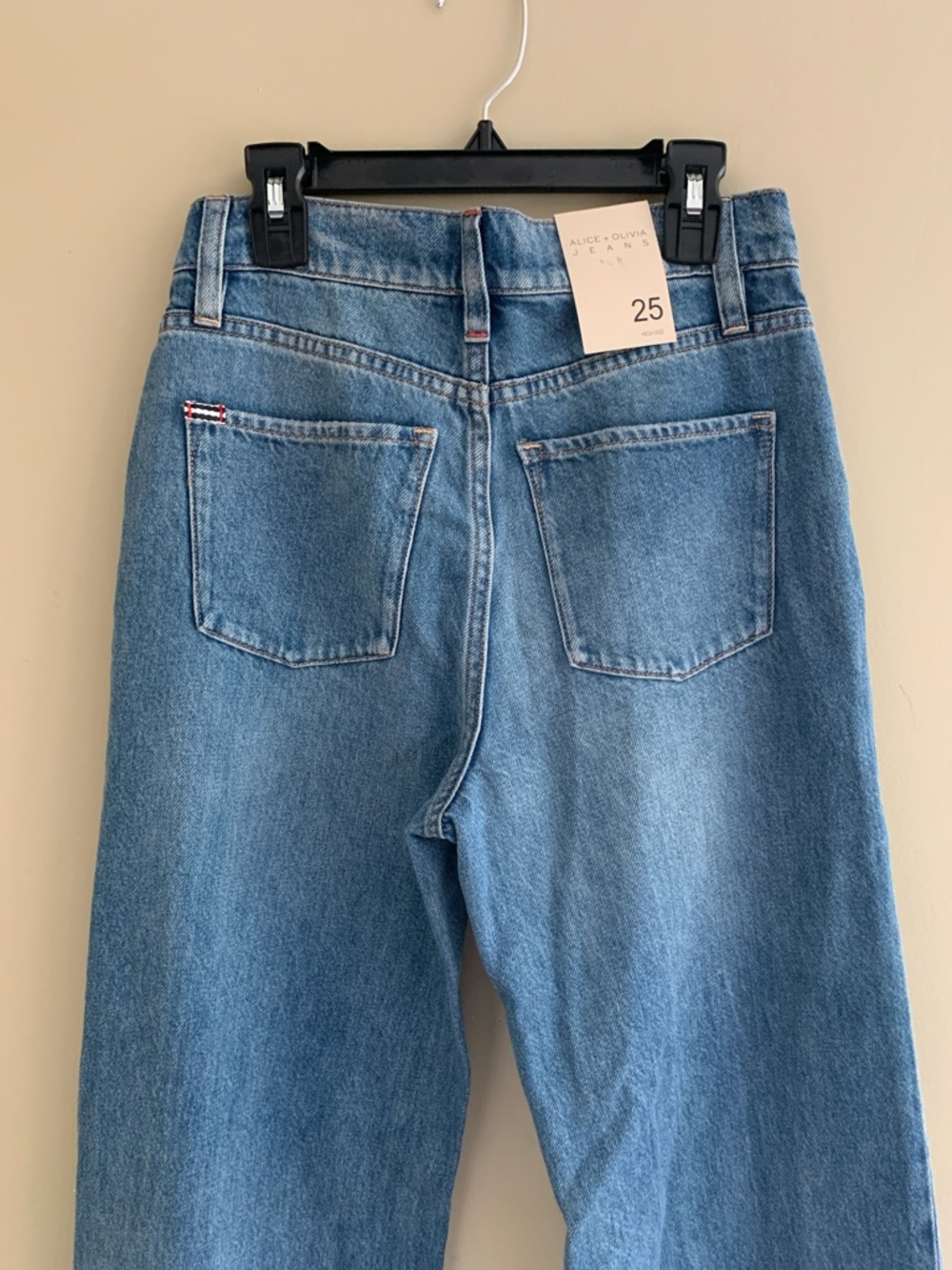 ALICE+OLIVIA Weezy High-Rise Wide Leg Jeans in Avery Blue - Picture 9 of 12